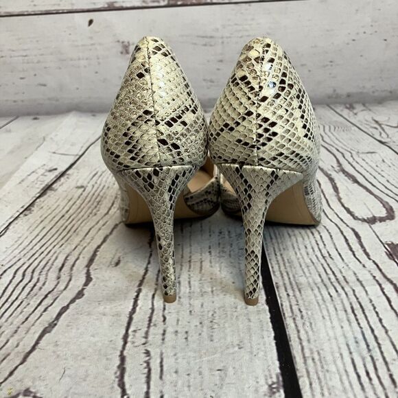 BCBGeneration Heels Womens 8 Animal Print Beige Brown Snake Print Pointed Toe - Picture 4 of 9